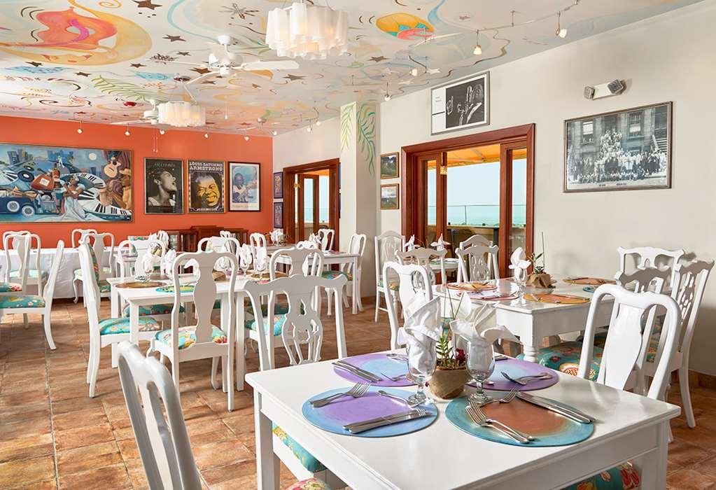 R Hotel Κίνγκστον Εστιατόριο φωτογραφία