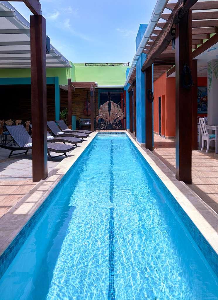 R Hotel Κίνγκστον Ανέσεις φωτογραφία